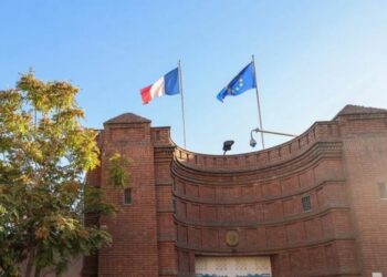Франція заявила про залякування співробітників свого посольства в Ірані
