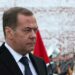"Енергетичні кризи, соціальні катаклізми": медведєв закликав робити життя у Британії максимально нестерпним
