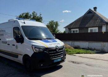 Чоловік у СЗЧ відкрив вогонь по поліцейських на Дніпровщині та скоїв самогубство, поранено двох бійців КОРД – поліція