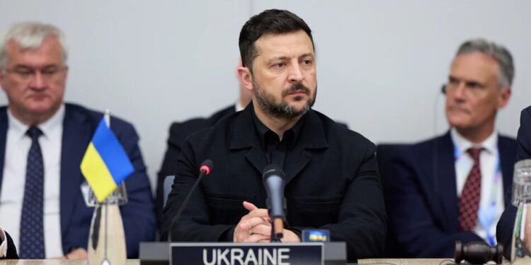 Зеленський закликав державні інституції прискоритися з домовленостями з партнерами після нічної атаки рф