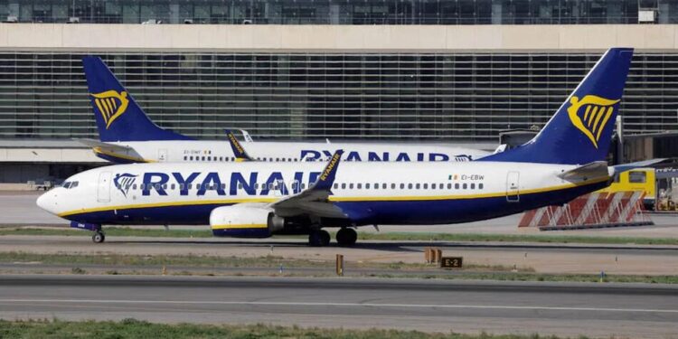 Ryanair попередила про хаос в аеропортах ЄС через нову систему біометричного контролю