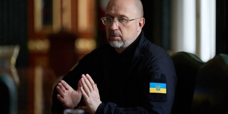 Зеленський і Шмигаль обговорили посилення захисту енергетики і стійкості України