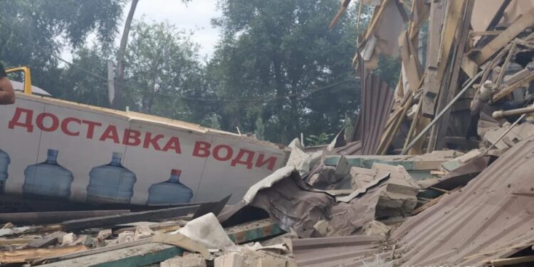 рф вдарила по Запоріжжю: одна загибла, серед постраждалих троє дітей