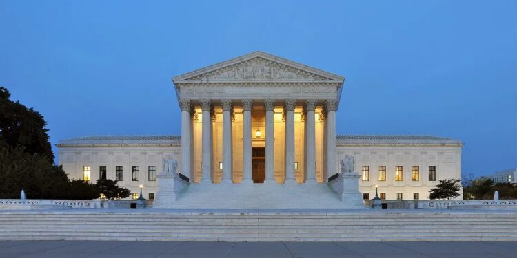 Верховний суд США підтвердив право на громадянство для дітей, народжених в країні