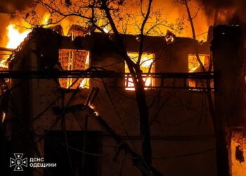 рф атакувала Одещину: зруйновано взуттєву фабрику, сталися пожежі