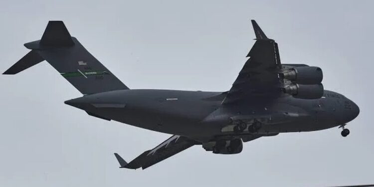 Boeing C-17 ВПС США вилетів з московського “Внуково” до Риги