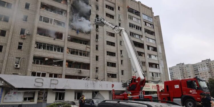 Кількість постраждалих від російського обстрілу Харкова зросла до 37, одна людина загинула