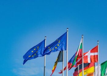 Європа працює над власним форматом переговорів про мир в Україні на тлі побоювань через Трампа – NYT