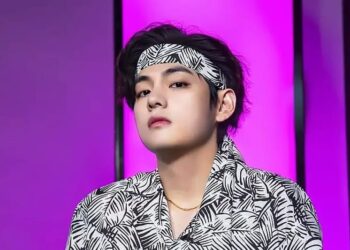 Ві з BTS розповів про втрату слуху на одне вухо