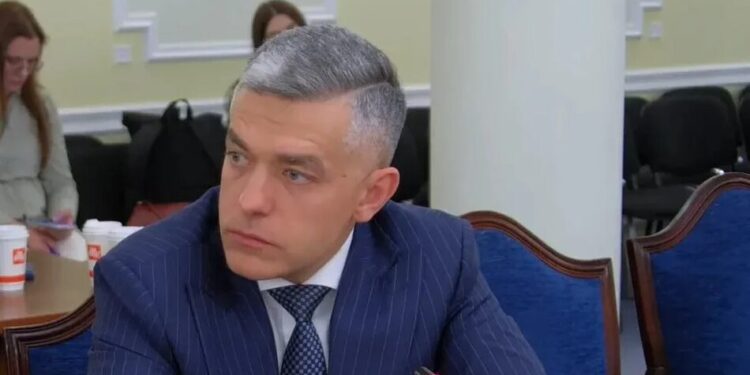 Голову наглядової ради Сенс Банку Гладишенка відсторонили на шість місяців – Мінфін
