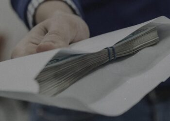 "Тіньова" зайнятість у рф сягнула 41%, кремль готується недорахуватися податків