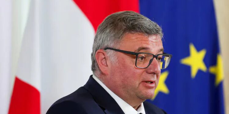 В Австрії викрили схему обходу санкцій для постачання обладнання російському ВПК