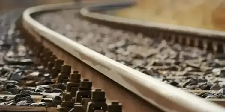 росія атакувала дроном потяг Суми-Київ, постраждалих немає