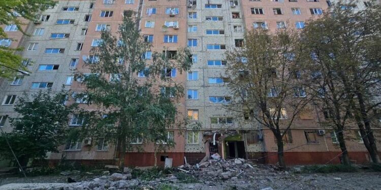 У Краматорську 12 поранених після восьми ударів рф, серед них немовля