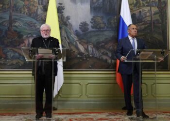 Високий представник Ватикану прибув до москви уперше за 5 років і заявив про необхідність припинення війни в Україні