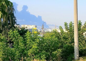 Пожежі фіксують на Сизранському та Ільському НПЗ після нічної атаки
