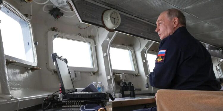 путін уперше відвідав спірний з Японією Курильський острів Ітуруп