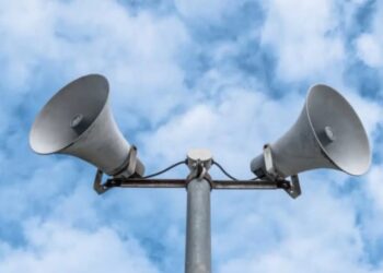 Кабмін перегляне комендантську годину та роботу інфраструктури під час атак рф – Корецький