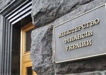 У Мінфіні пояснили, як має оподатковуватися авіаційний лізинг, через який БЕБ відкрило кримінальні справи
