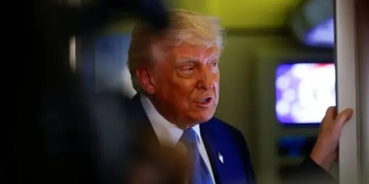 Трамп підписав указ про перейменування озера Онтаріо на озеро Америка