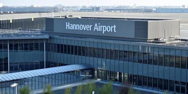 Аеропорт Ганновера у Німеччині тимчасово закривали через невідомий дрон