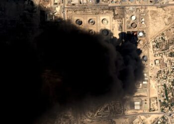 Удар безпілотника по нафтовому об'єкту на заході Лівії спричинив масштабну пожежу