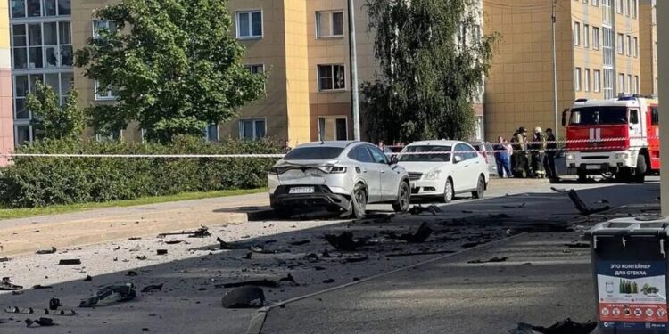 У санкт-петербурзі в рф повідомляють про вибух авто з російським військовим