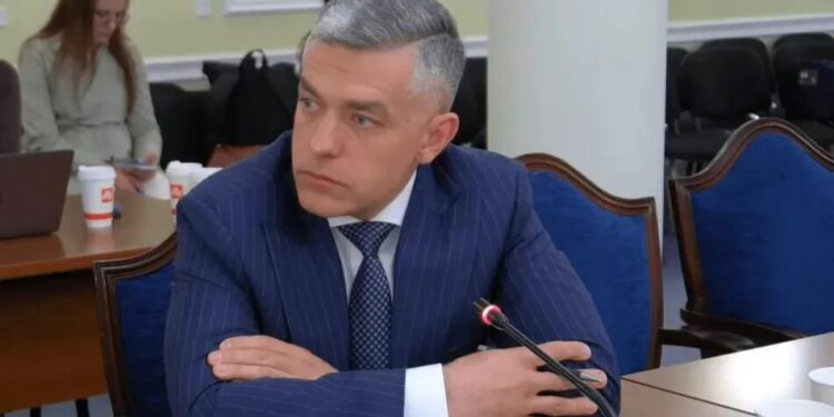 Уряд припинив повноваження голови наглядової ради Sense Bank Гладишенка