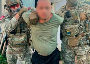 Чоловіки у військовій формі в Одесі пограбували подружжя, забравши гроші на лікування та поховання сина