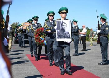 Прах першого голови ОУН Євгена Коновальця повернули в Україну