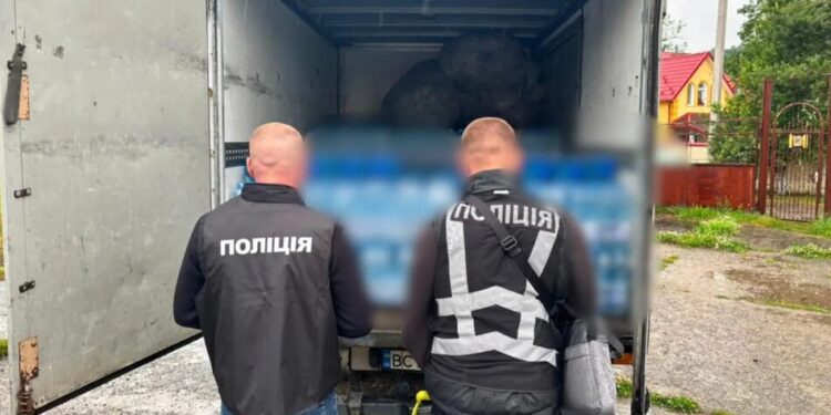 На Львівщині викрили незаконне виробництво мінеральної води, а збитки довкіллю оцінили у 2,4 млн гривень