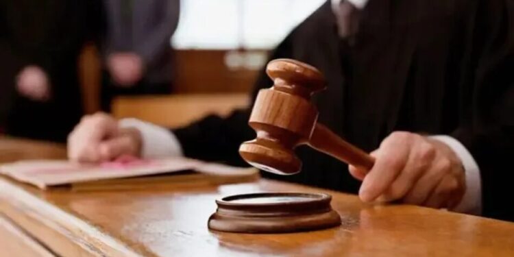 У Франції заблокували законопроєкт про заборону соцмереж для дітей