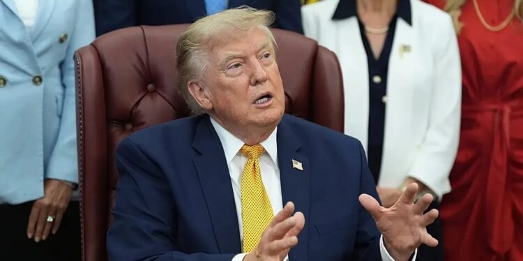Трамп заявив, що путін "відпустив" морського піхотинця США і "нічого не хотів натомість"
