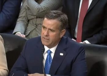 США попросили Україну не бити по москві під час візиту директора ЦРУ Джона Раткліффа – ЗМІ