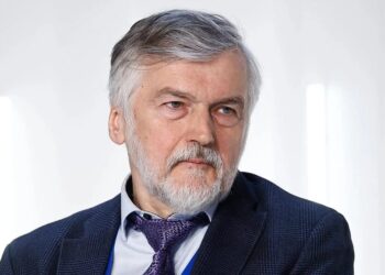 Ключовий банк рф звільнив головного економіста, який спрогнозував поразку росії "у війні на виснаження"