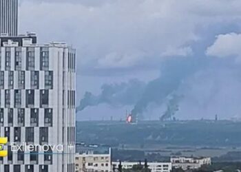 У росії фіксують удар по НПЗ в уфі за 1500 км від кордону