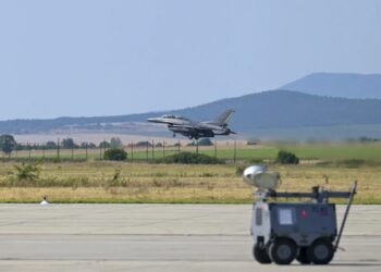 У Болгарії біля кордону з Румунією в повітрі вибухнув невідомий дрон – Euronews
