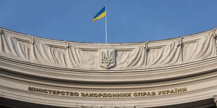 Курс на вступ до Північноатлантичного альянсу незмінний: у МЗС заявили, що слова Залужного про членство в НАТО "вихопили з контексту"