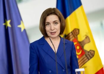 Санду назвала залякуванням проліт російських дронів над Молдовою