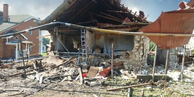 Атака рф на Київщину забрала життя людини, двоє поранених