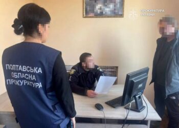 На Полтавщині судитимуть подружжя за систематичне катування 10-річного сина