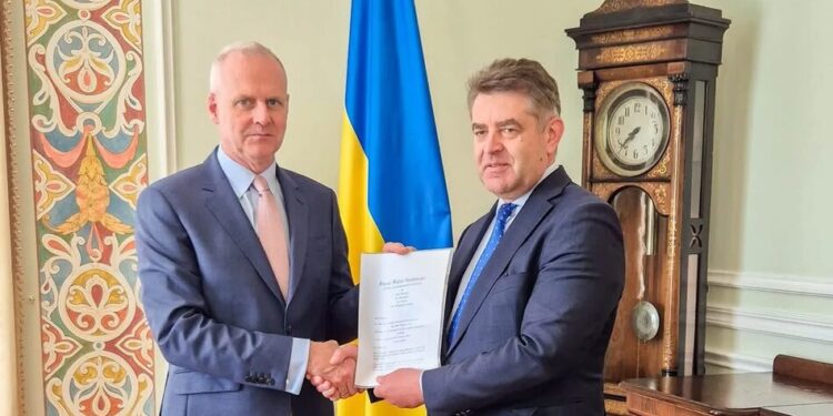 Новий посол Німеччини Борис Руґе розпочав роботу в Києві