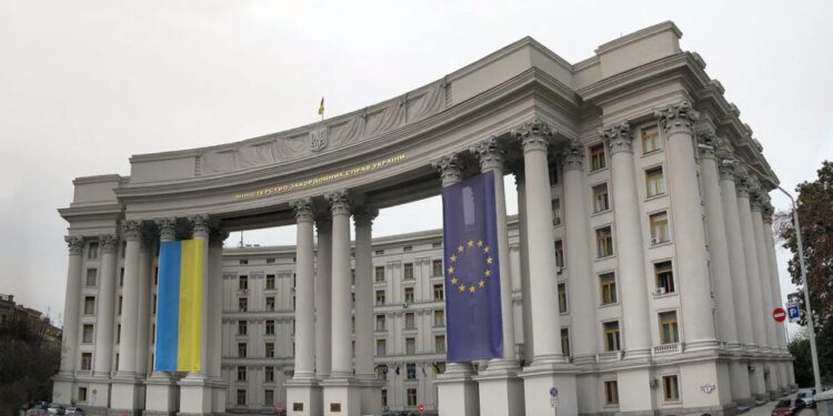 Від початку війни рф проти України жертвами насильницьких зникнень стали майже 10 тисяч людей – МЗС