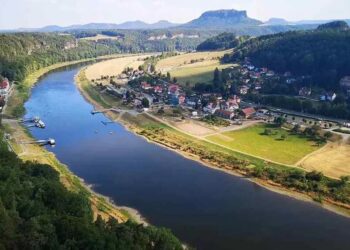 У Чехії рівень води в Ельбі наближається до історичного мінімуму