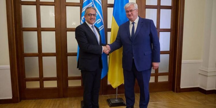 Сибіга закликав ЮНЕСКО посилити тиск на рф через знищення культурної спадщини України