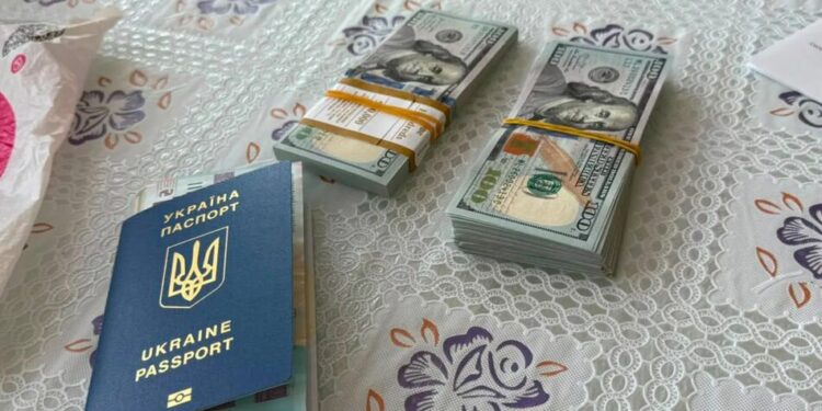 На столичному Печерську викрили схему продажу квартир двічі на 175 млн грн, серед фігурантів ексдепутат