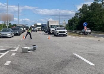ДТП на трасі Київ-Чоп: рух ускладнено, вільна одна смуга