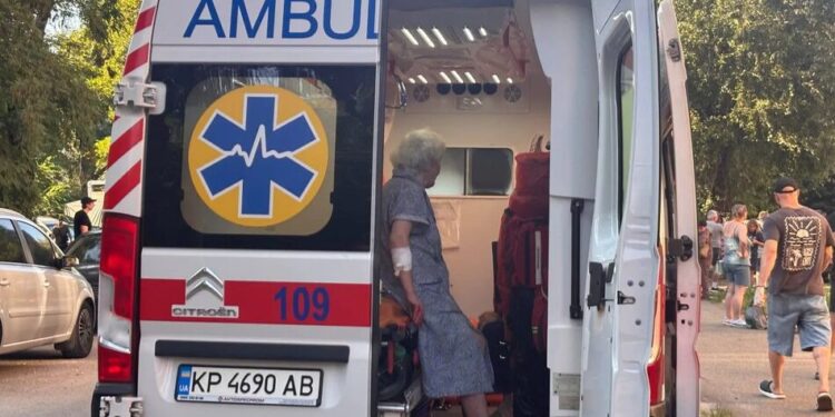 Атака рф на Запоріжжя: одна людина загинула, ще 18 – поранені