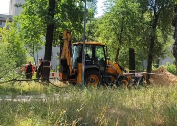 Тепломережа через паркову зону: у Києві спалахнув конфлікт між активістами та комунальниками