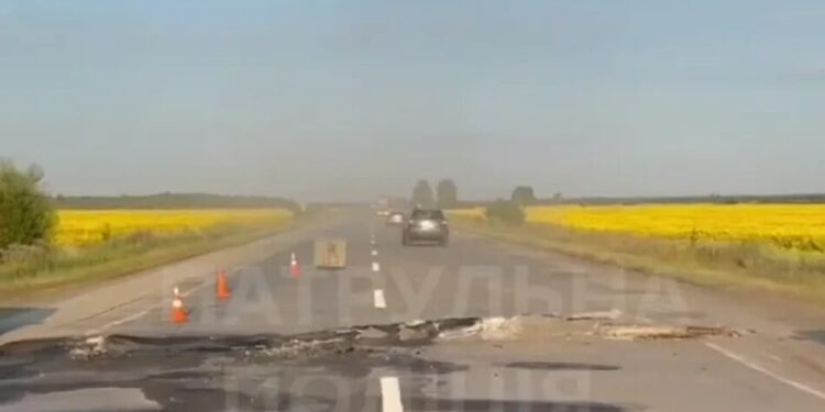 Через спеку пошкоджено дорогу на трасі з Києва до польського кордону